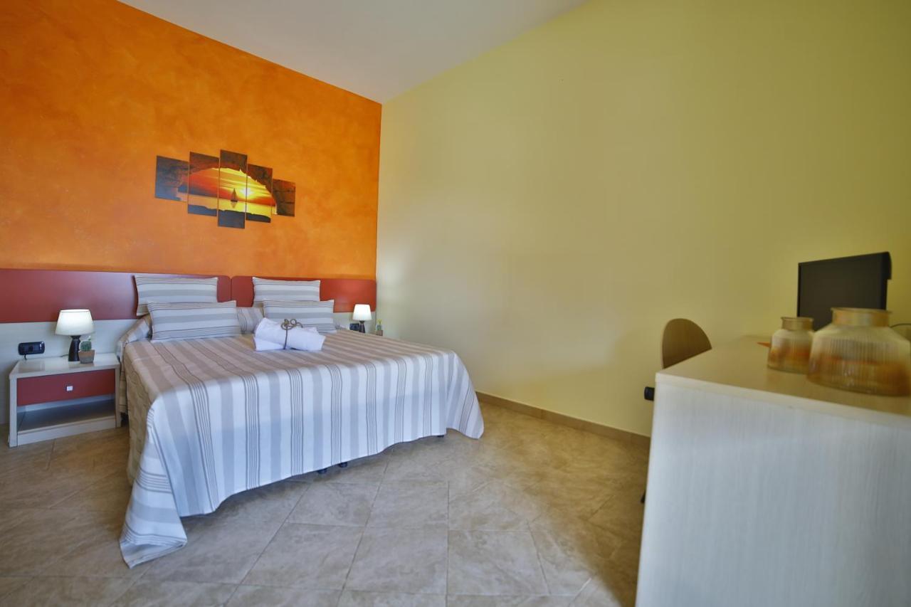 B&B La Casa Di Attilio Porto Cesareo Buitenkant foto