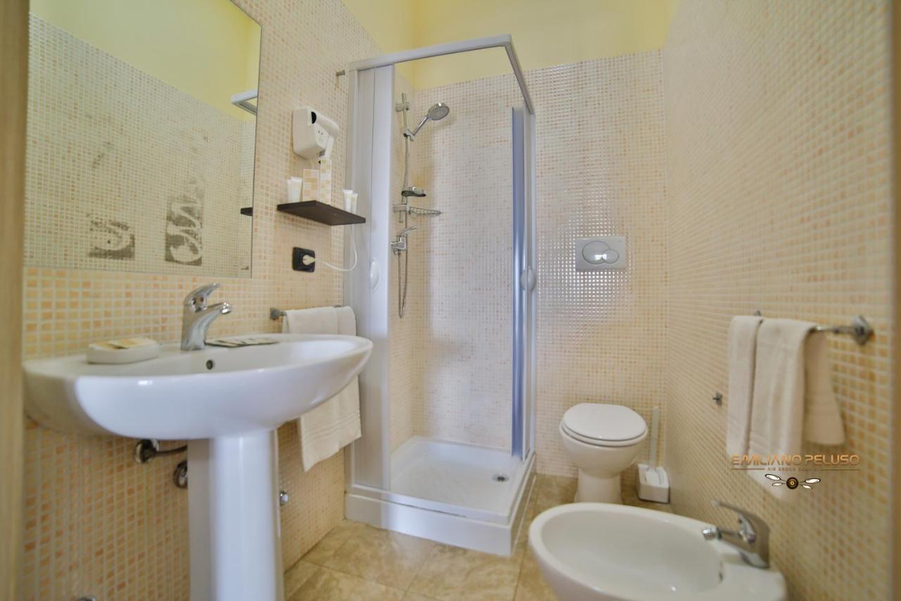 B&B La Casa Di Attilio Porto Cesareo Buitenkant foto