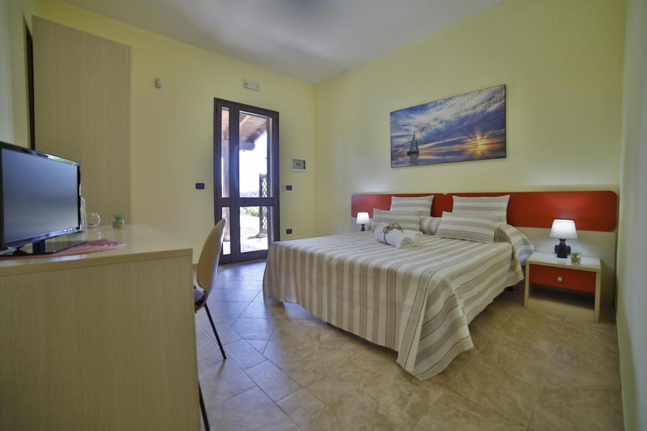 B&B La Casa Di Attilio Porto Cesareo Buitenkant foto
